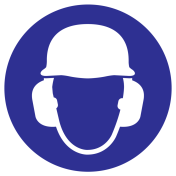 Sticker helm en gehoorbescherming verplicht ISO7010